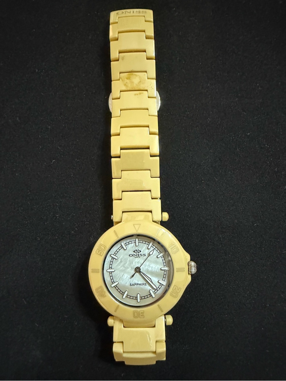 Oniss ladies watch in light yellow - Picture 2 of 4